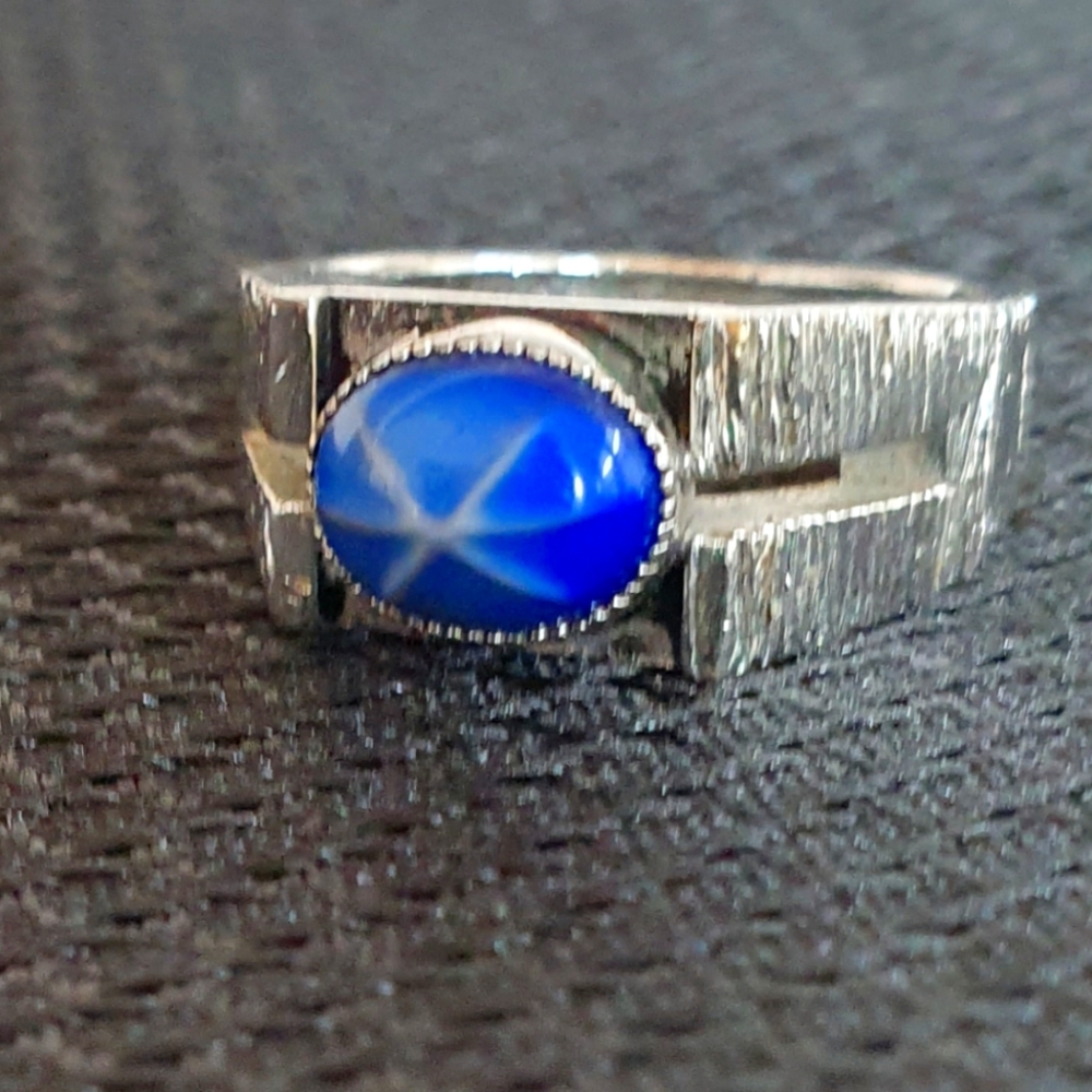 Lindy star ring
